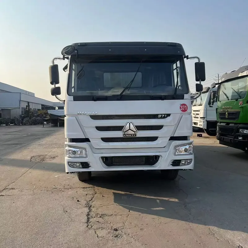 HOWO 6×4 Box Truck 371HP-LHD