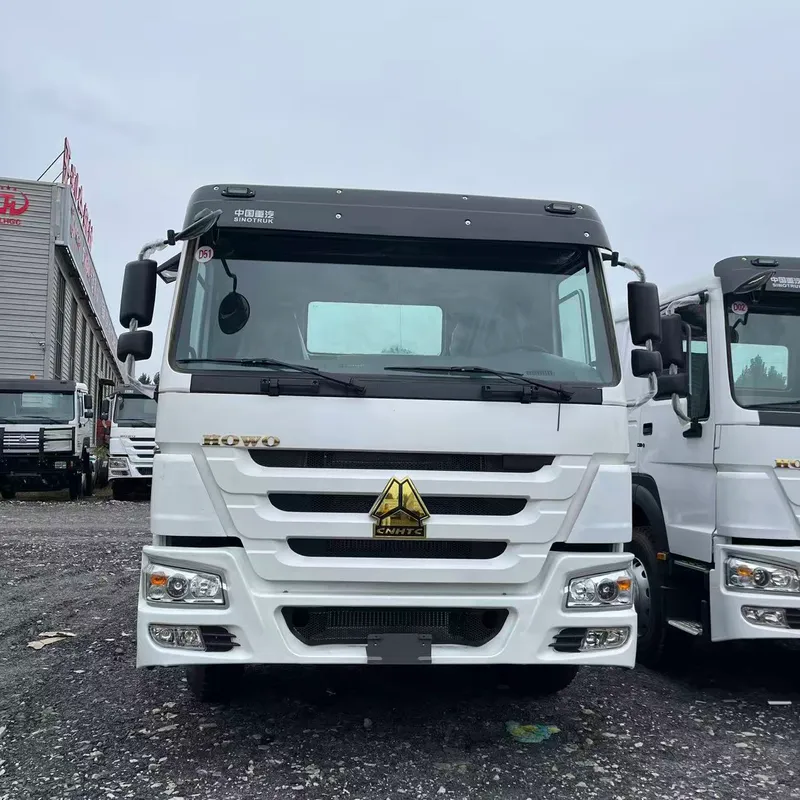 SINOTRUK HOWO 6×4 371HP tractor
