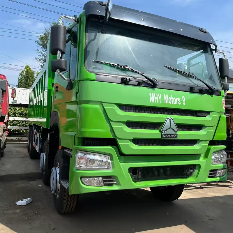 SINOTRUK HOWO 371HP 8×4 Dump Truck