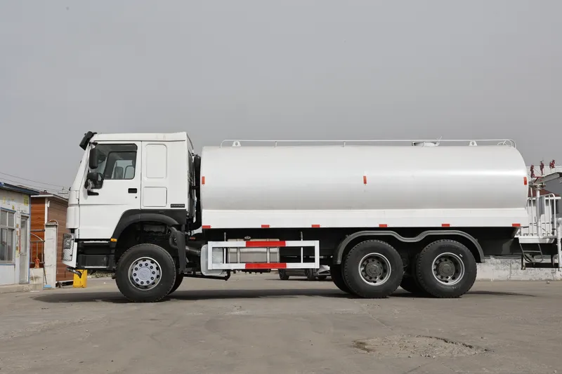 HOWO 6X4 Water Sprinkler Truck, 375 HP