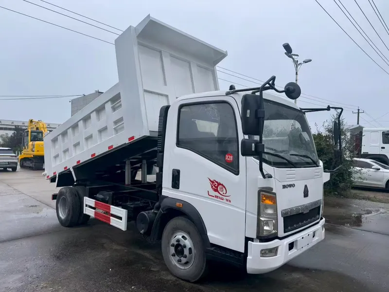 SINOTRUK HOWO 130 حصان 4x2 مجددة شاحنة قلابة